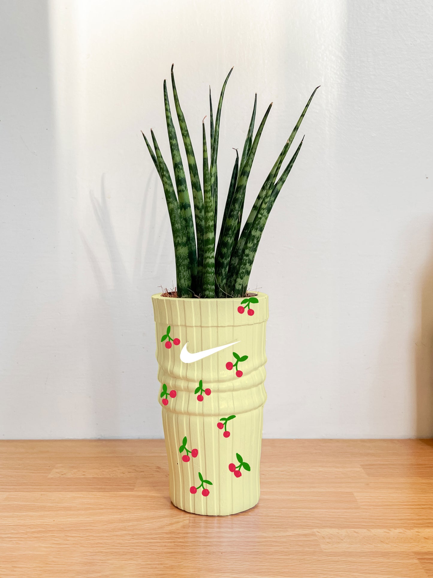 Vaso Nike Sock inspired Ciliegie