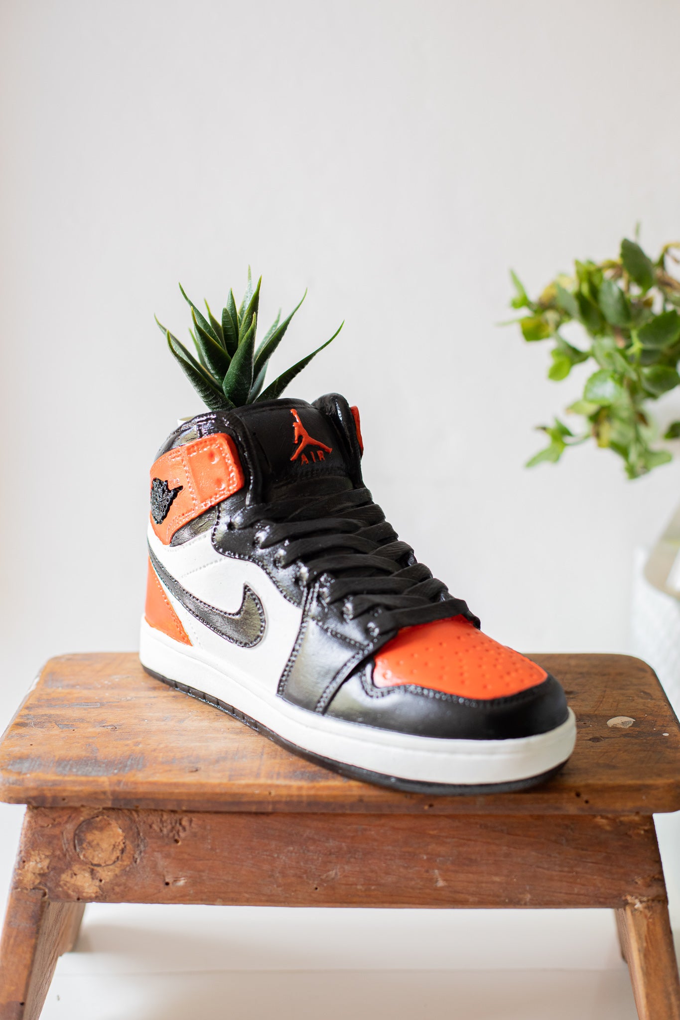 Vaso J1 Retro High Shattered Backboard Inspired